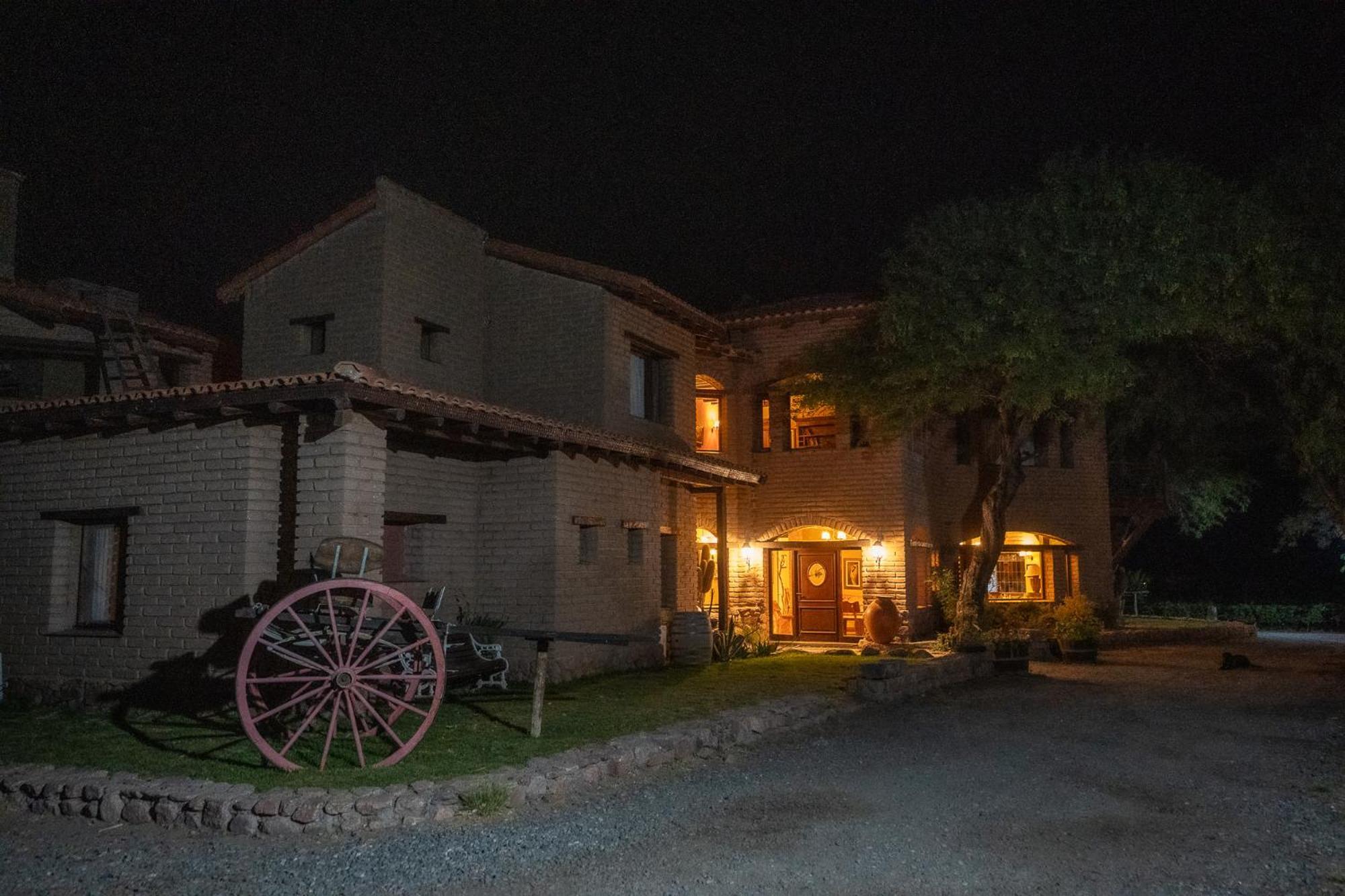 La Casa De La Bodega - Wine Boutique Hotel Cafayate Bagian luar foto